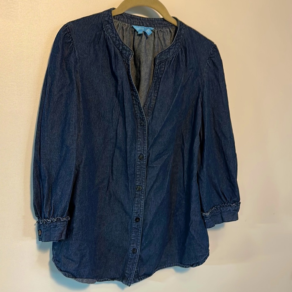 COPY - Draper James Split V neck Chambray button up
